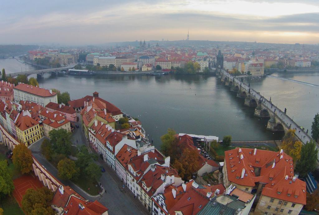 U Pava Hotel Prag Eksteriør billede