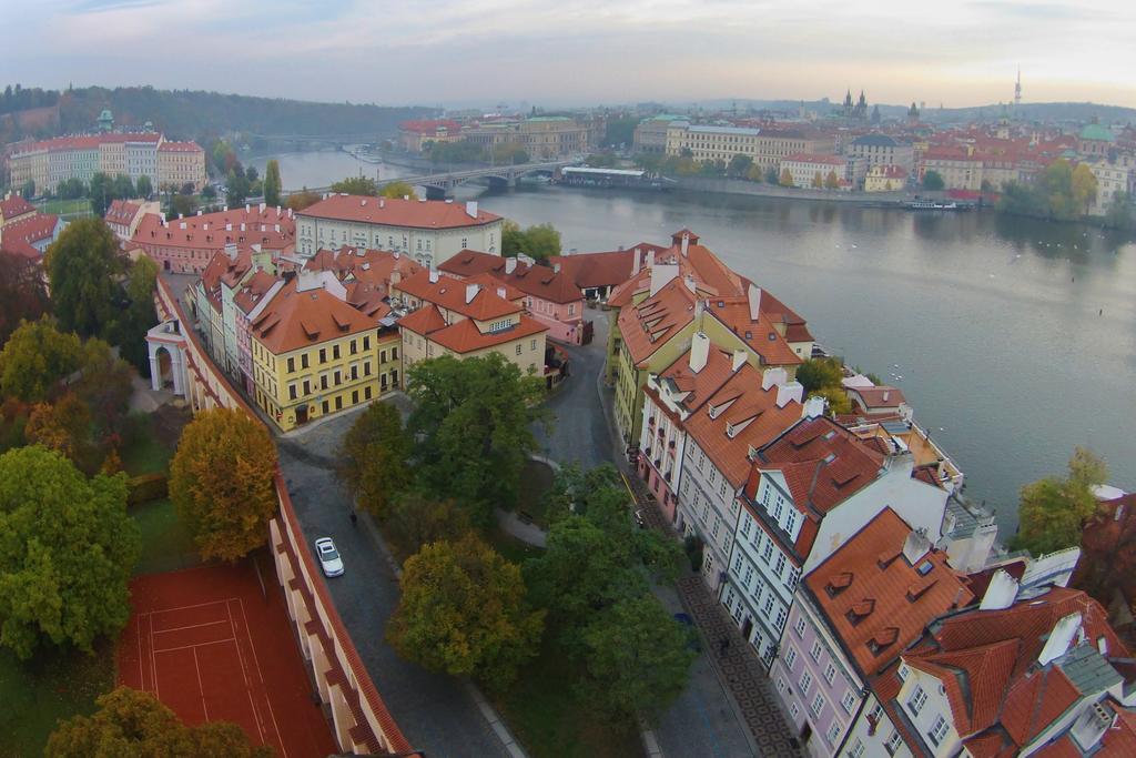 U Pava Hotel Prag Eksteriør billede