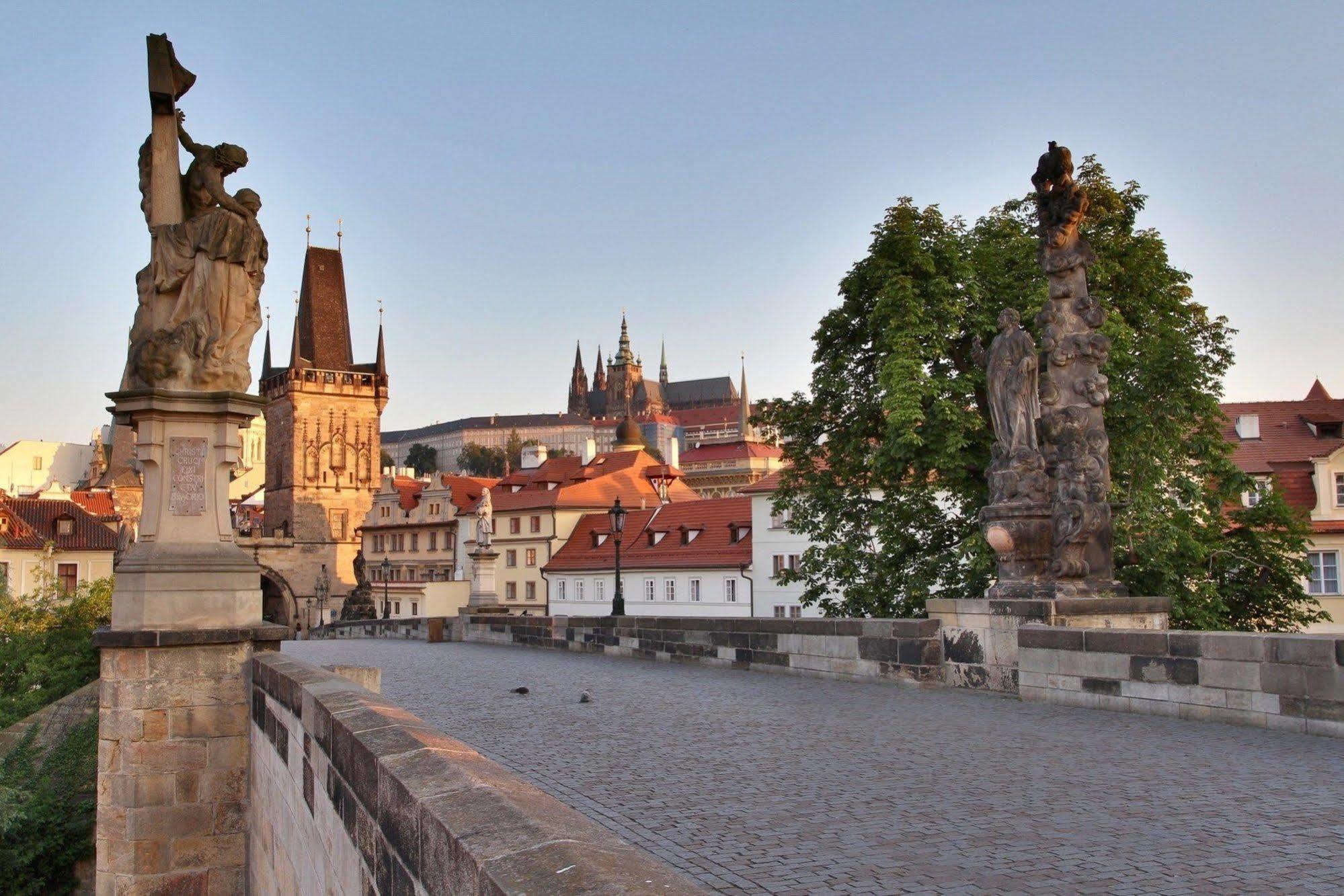 U Pava Hotel Prag Eksteriør billede