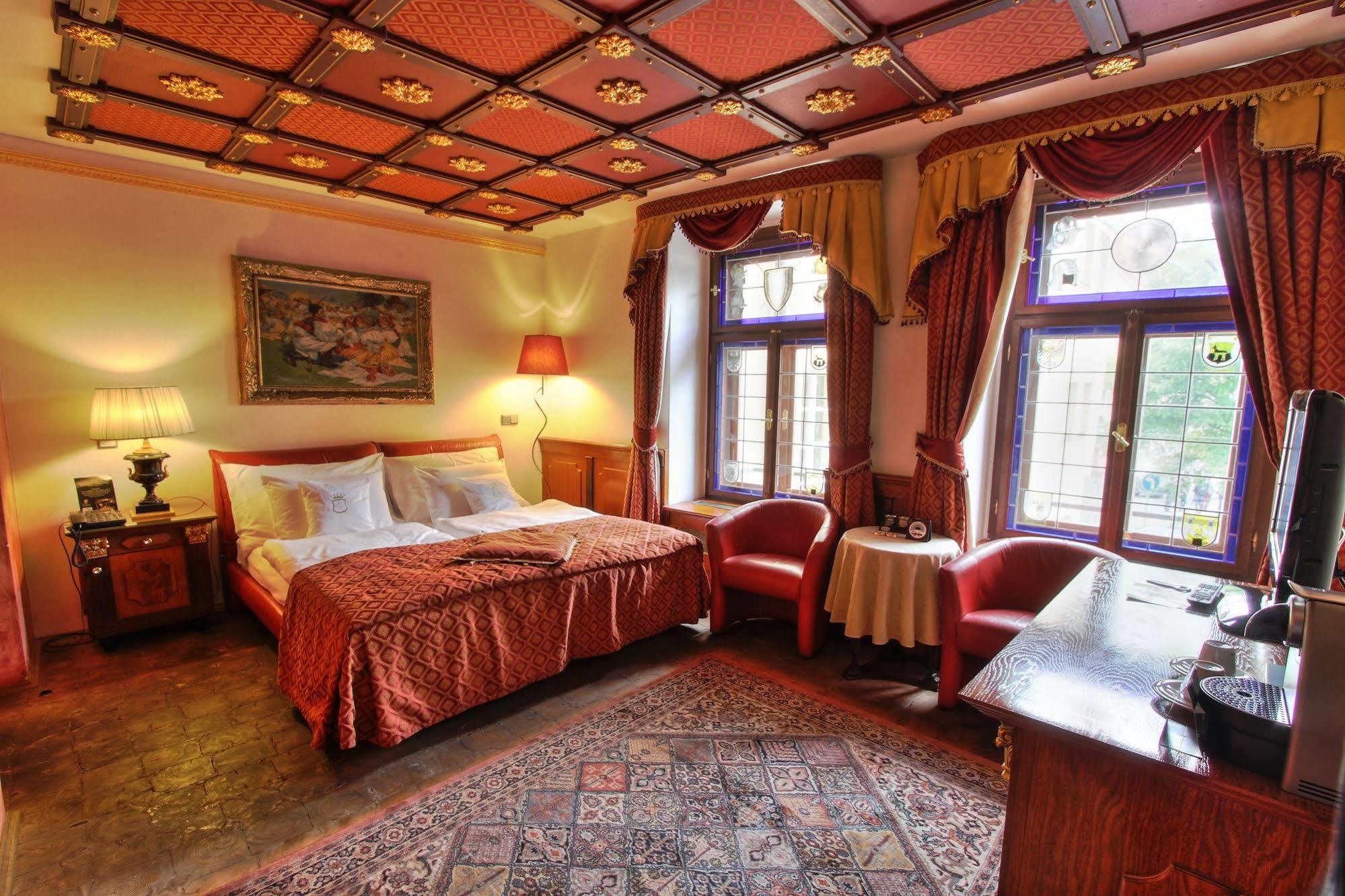 U Pava Hotel Prag Eksteriør billede